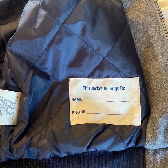 Cold weather OshKosh jacket - Picture 4 of 5